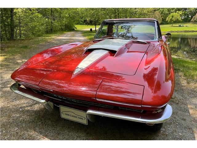 Chevrolet-Corvette-1967-CONVT-2