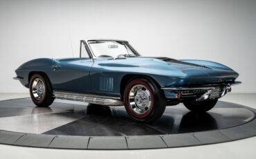 Chevrolet-Corvette-1967-Convertible-10