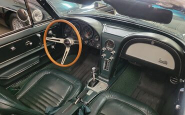 Chevrolet-Corvette-1967-Convertible-12