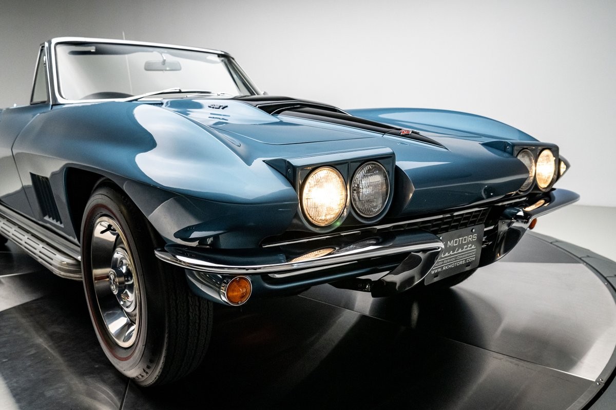 Chevrolet-Corvette-1967-Convertible-15