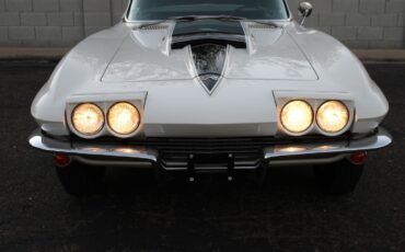 Chevrolet-Corvette-1967-Convertible-17