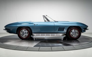 Chevrolet-Corvette-1967-Convertible-18
