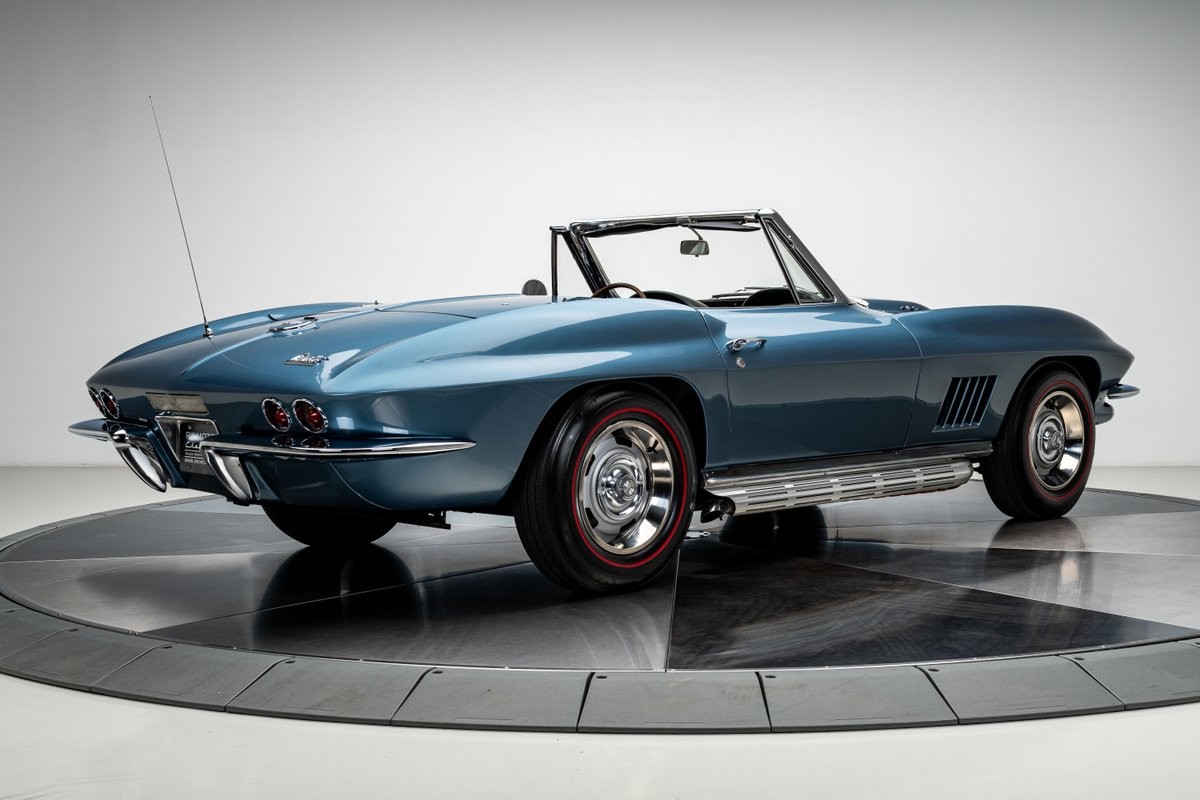 Chevrolet-Corvette-1967-Convertible-22
