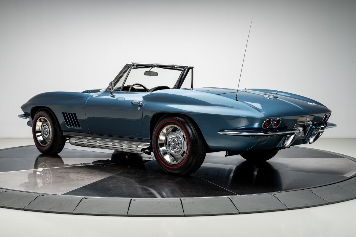 Chevrolet-Corvette-1967-Convertible-26