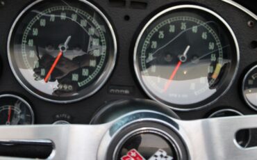 Chevrolet-Corvette-1967-Convertible-27