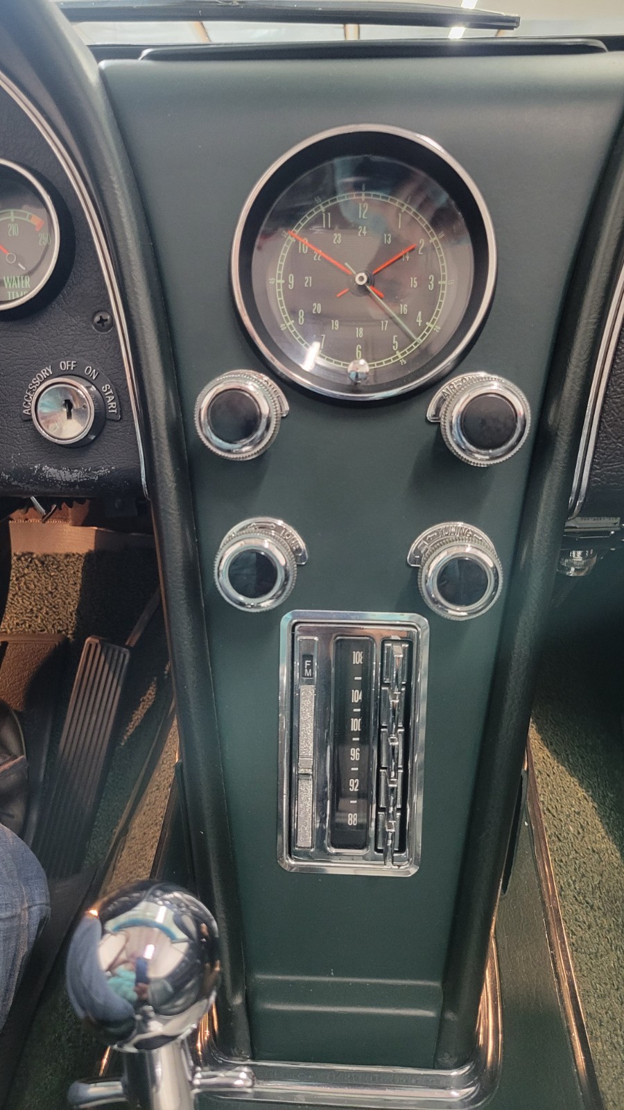 Chevrolet-Corvette-1967-Convertible-28