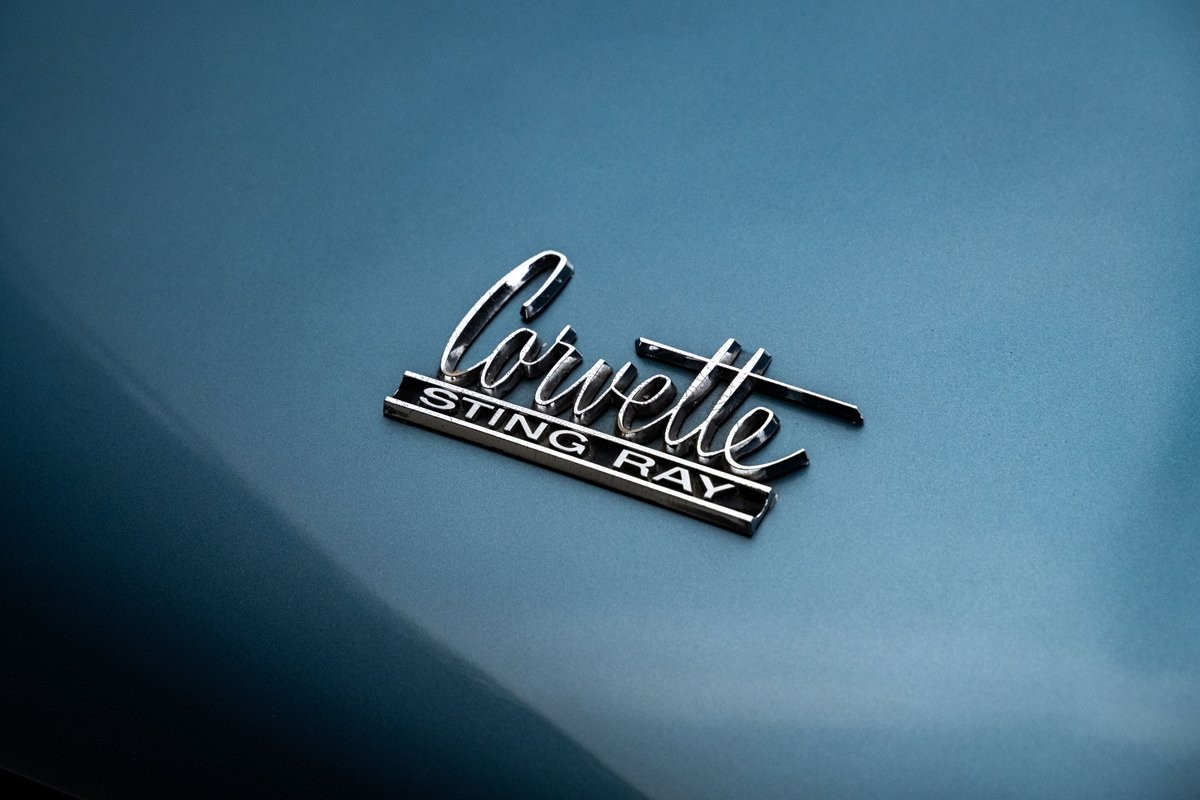 Chevrolet-Corvette-1967-Convertible-30