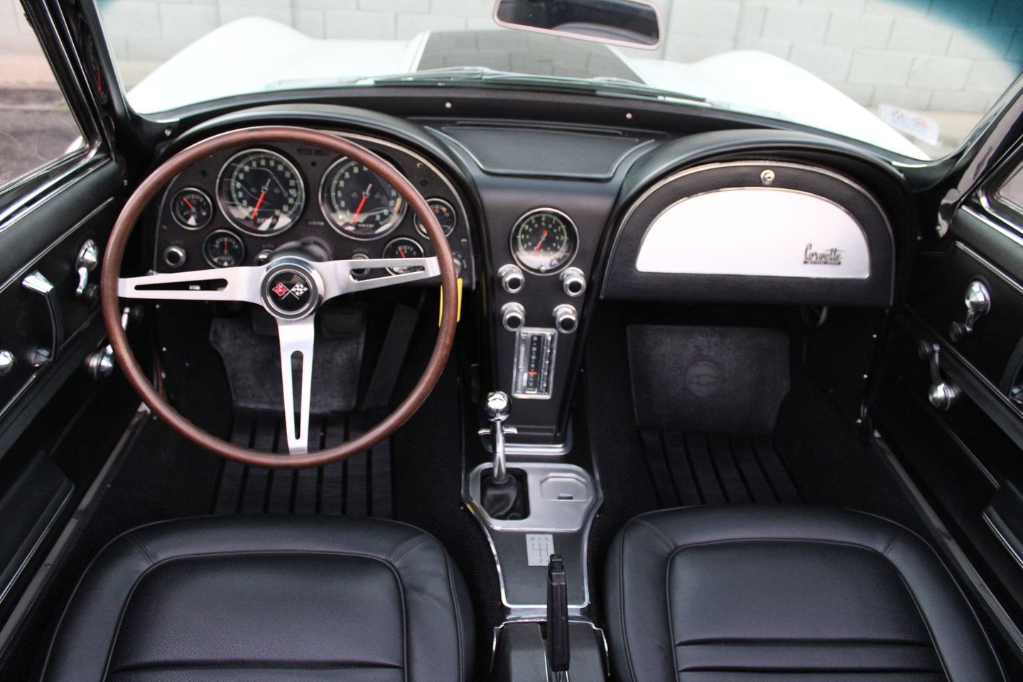 Chevrolet-Corvette-1967-Convertible-35