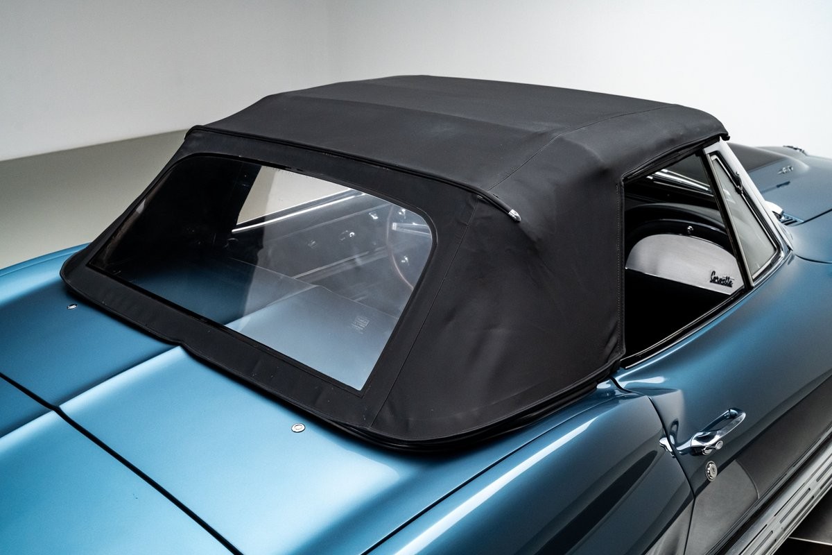Chevrolet-Corvette-1967-Convertible-36