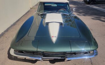 Chevrolet-Corvette-1967-Convertible-4