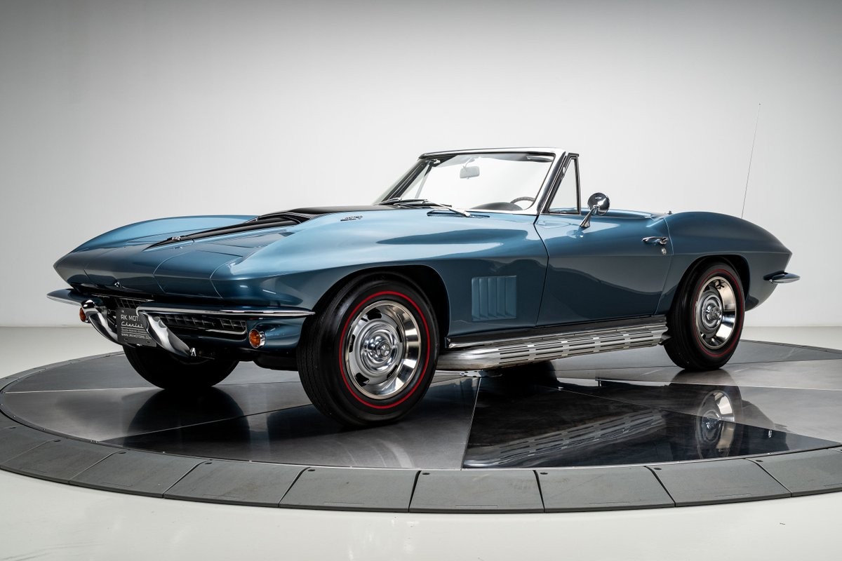 Chevrolet-Corvette-1967-Convertible-6