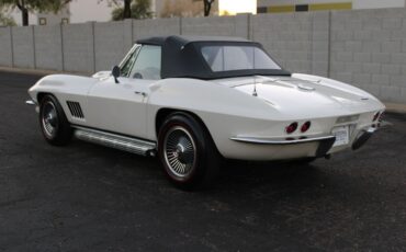 Chevrolet-Corvette-1967-Convertible-8