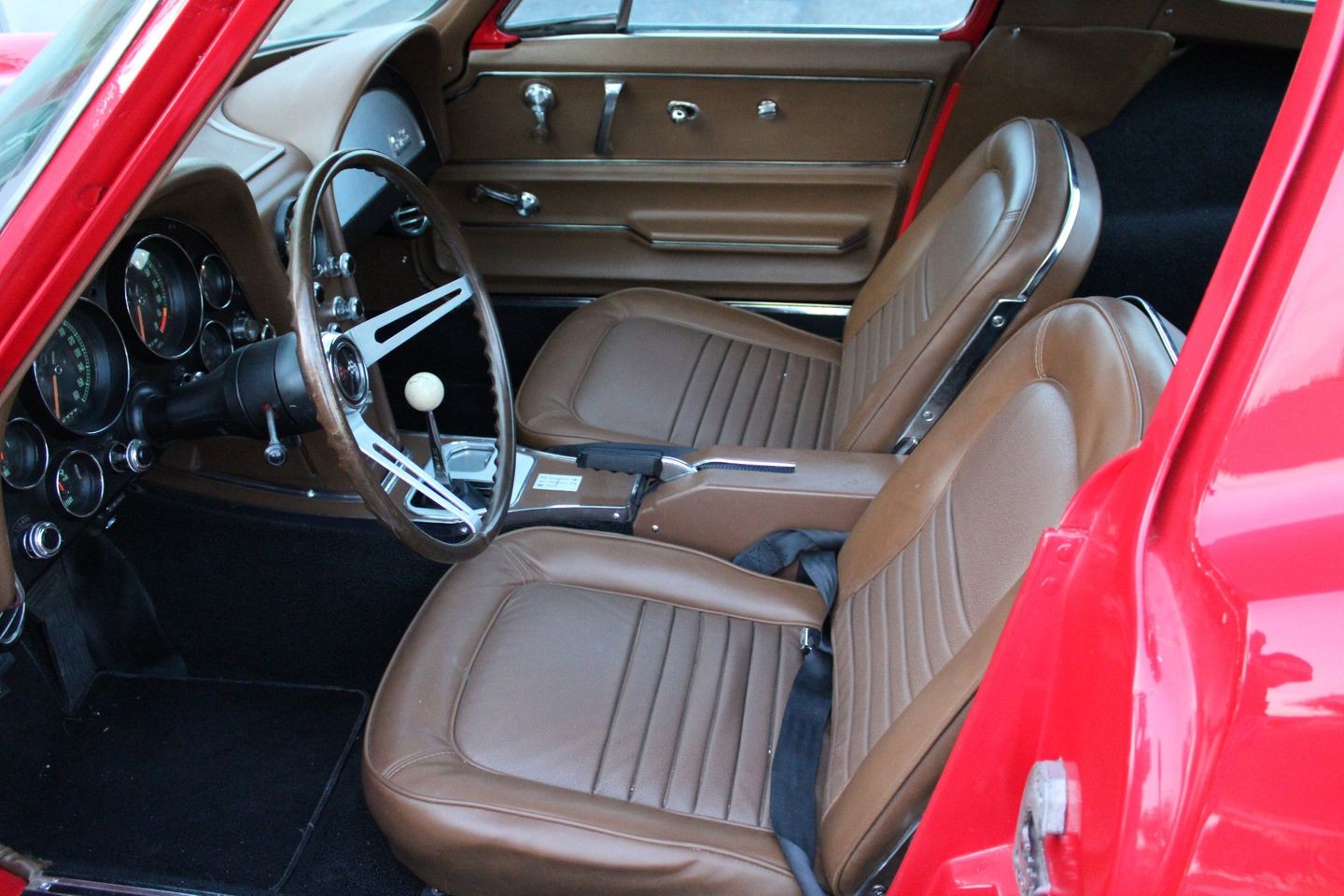 Chevrolet-Corvette-1967-Coupe-18