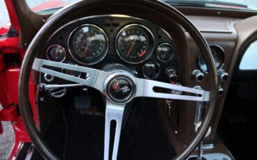 Chevrolet-Corvette-1967-Coupe-21