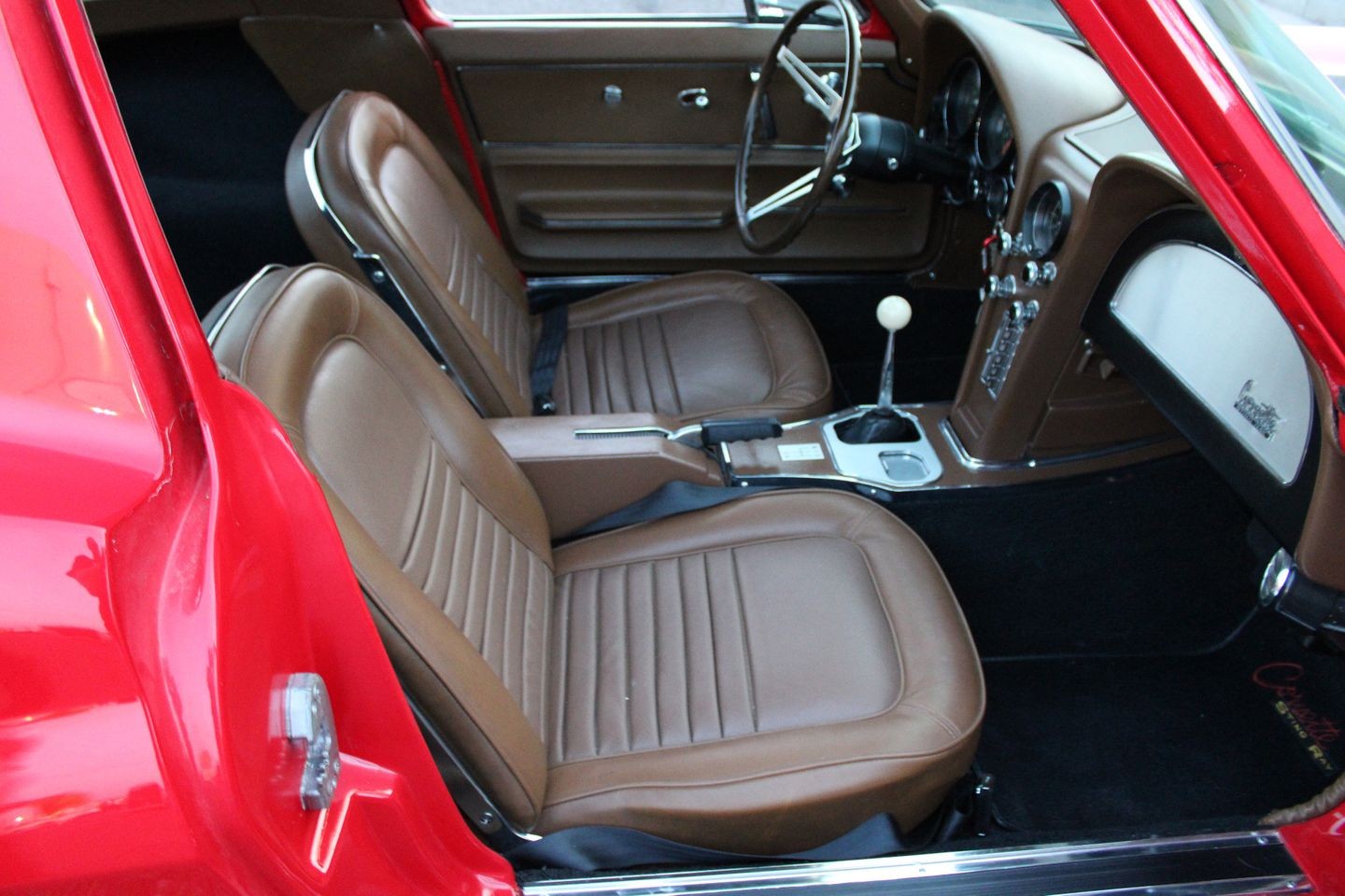 Chevrolet-Corvette-1967-Coupe-26