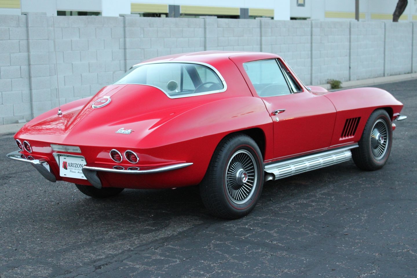 Chevrolet-Corvette-1967-Coupe-3