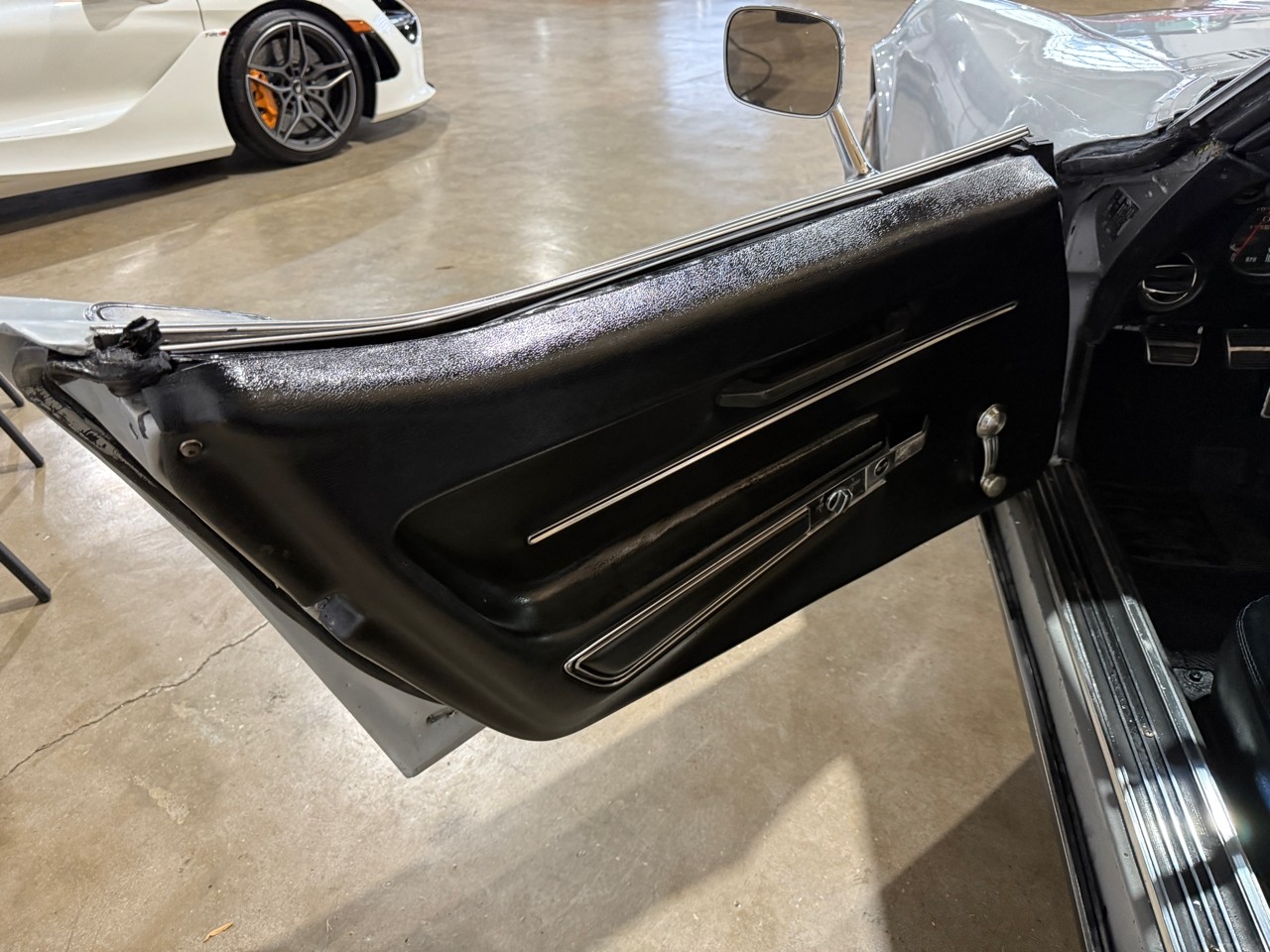 Chevrolet-Corvette-1968-American-Muscle-Car-11