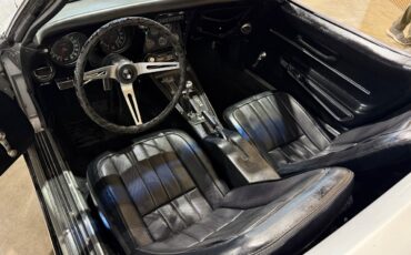 Chevrolet-Corvette-1968-American-Muscle-Car-12