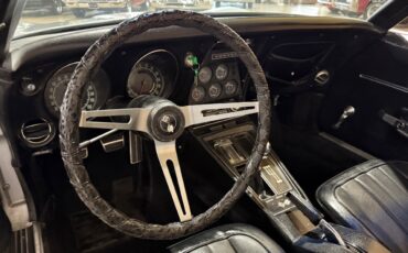 Chevrolet-Corvette-1968-American-Muscle-Car-13