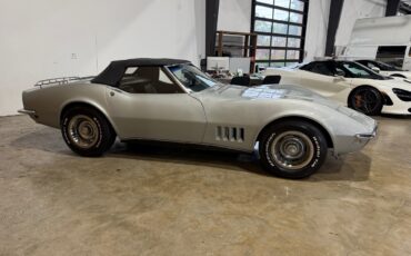 Chevrolet-Corvette-1968-American-Muscle-Car-19