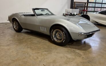 Chevrolet-Corvette-1968-American-Muscle-Car-2
