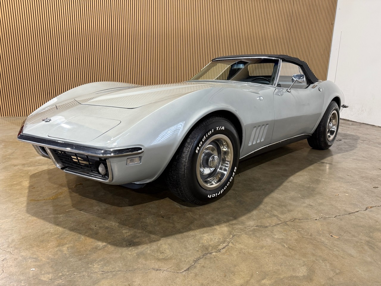 Chevrolet-Corvette-1968-American-Muscle-Car-27