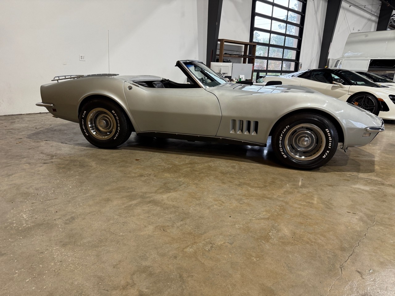 Chevrolet-Corvette-1968-American-Muscle-Car-6