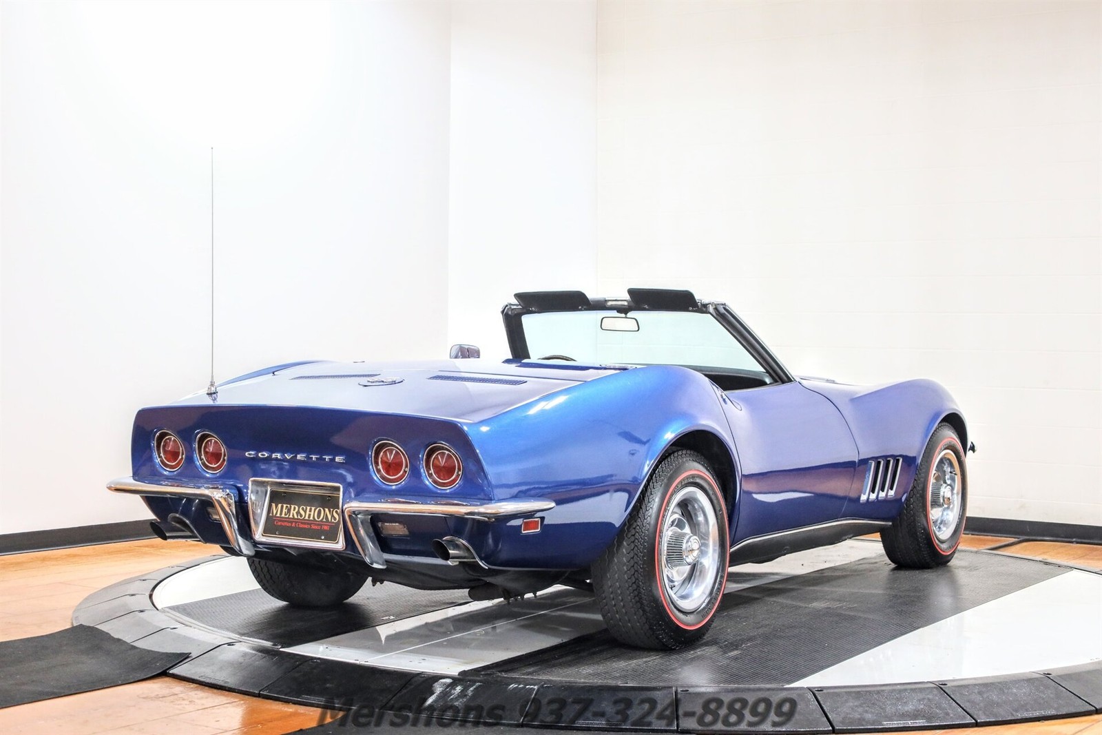 Chevrolet-Corvette-1968-Convertible-8
