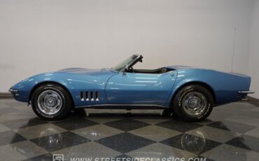 Chevrolet-Corvette-1968-Lemans-Blue-Black-1