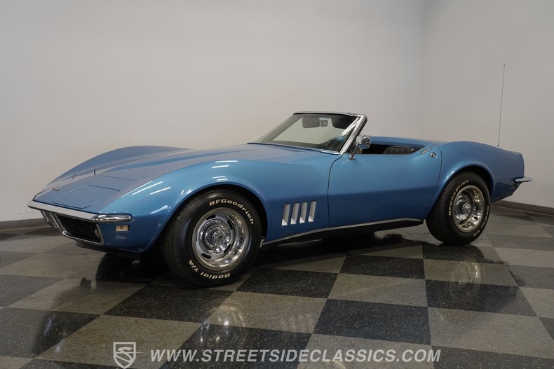 Chevrolet-Corvette-1968-Lemans-Blue-Black-12