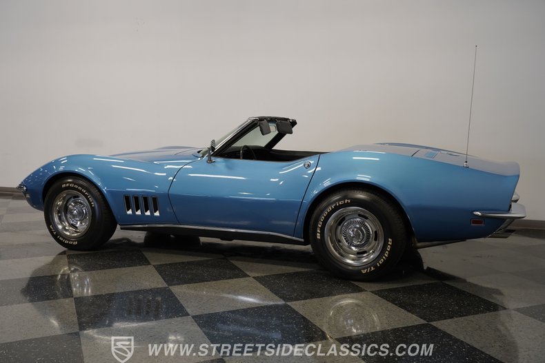 Chevrolet-Corvette-1968-Lemans-Blue-Black-13