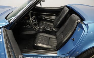 Chevrolet-Corvette-1968-Lemans-Blue-Black-2