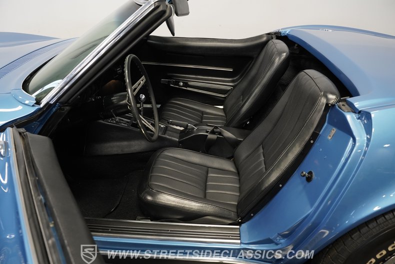 Chevrolet-Corvette-1968-Lemans-Blue-Black-2