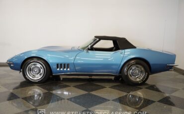Chevrolet-Corvette-1968-Lemans-Blue-Black-25