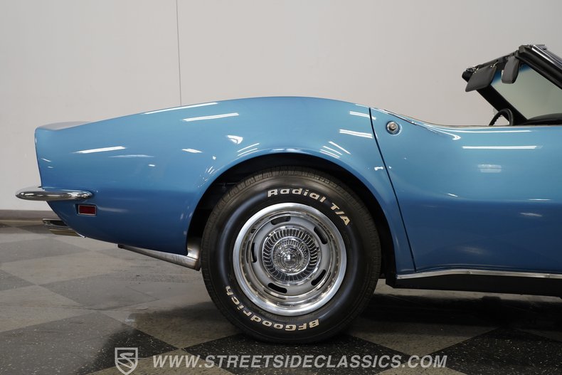 Chevrolet-Corvette-1968-Lemans-Blue-Black-38