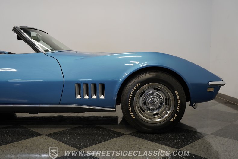 Chevrolet-Corvette-1968-Lemans-Blue-Black-39