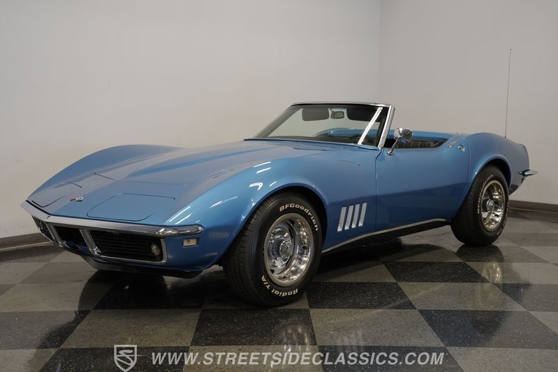 Chevrolet-Corvette-1968-Lemans-Blue-Black-4