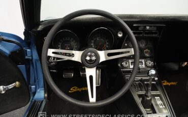 Chevrolet-Corvette-1968-Lemans-Blue-Black-48