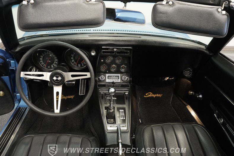 Chevrolet-Corvette-1968-Lemans-Blue-Black-49