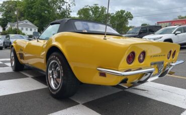 Chevrolet-Corvette-1969-Convertible-13
