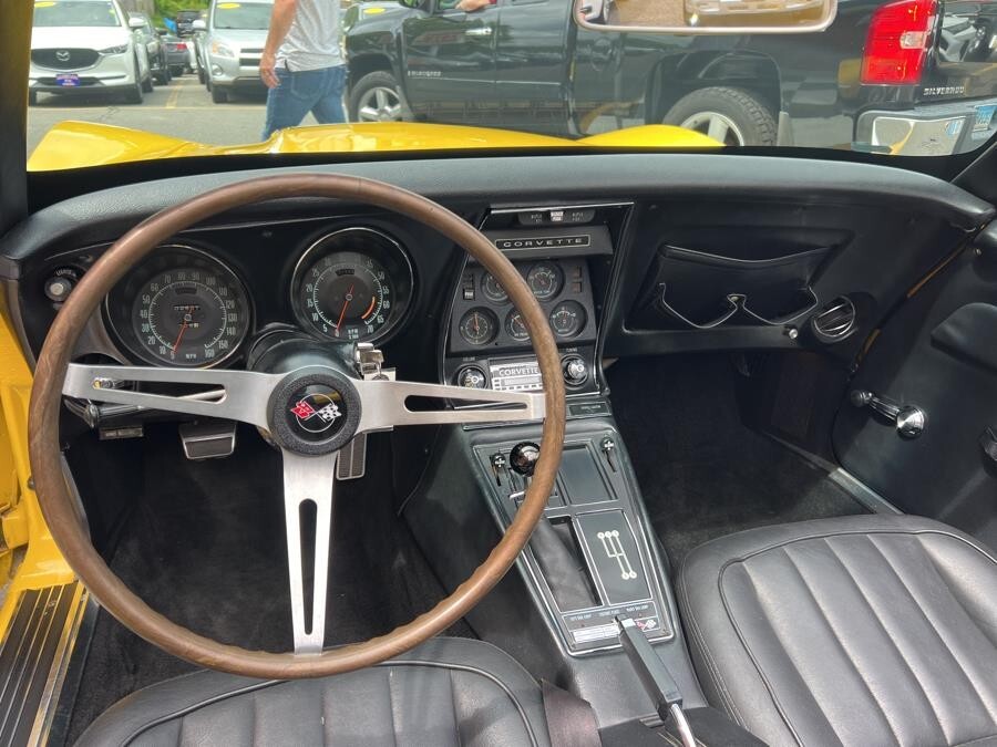 Chevrolet-Corvette-1969-Convertible-25