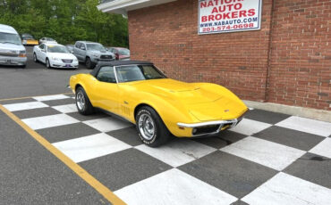 Chevrolet-Corvette-1969-Convertible-3