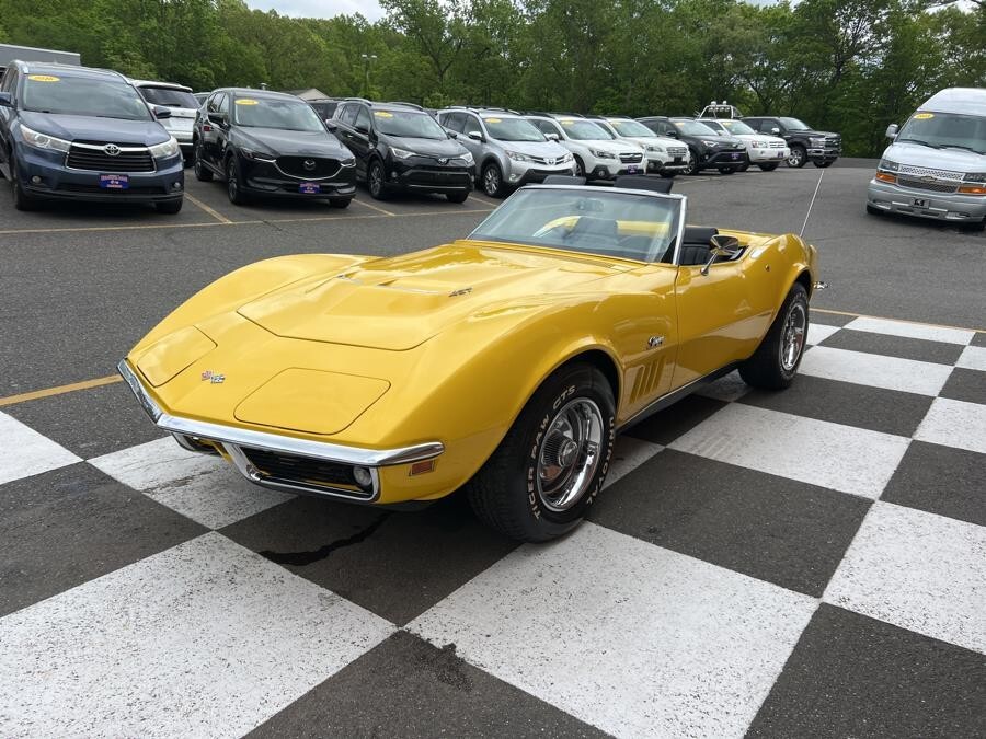 Chevrolet-Corvette-1969-Convertible-6