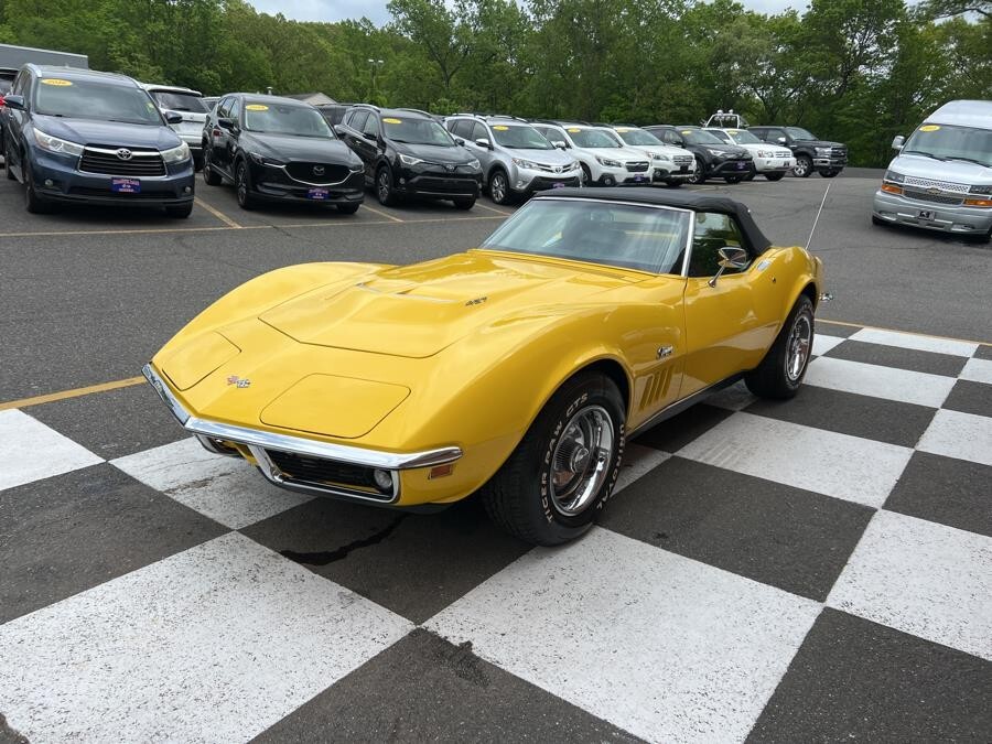 Chevrolet-Corvette-1969-Convertible-7