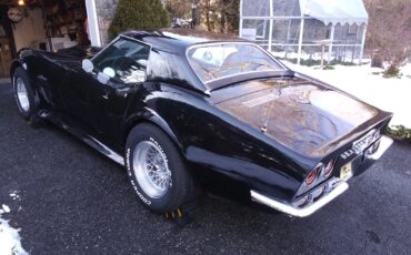 Chevrolet-Corvette-1969-Convertible-9