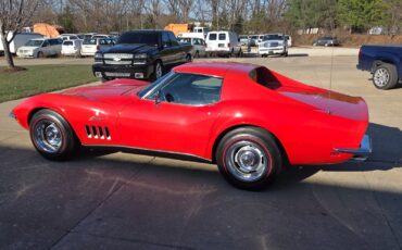 Chevrolet-Corvette-1969-Coupe-10