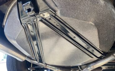 Chevrolet-Corvette-1969-Coupe-37