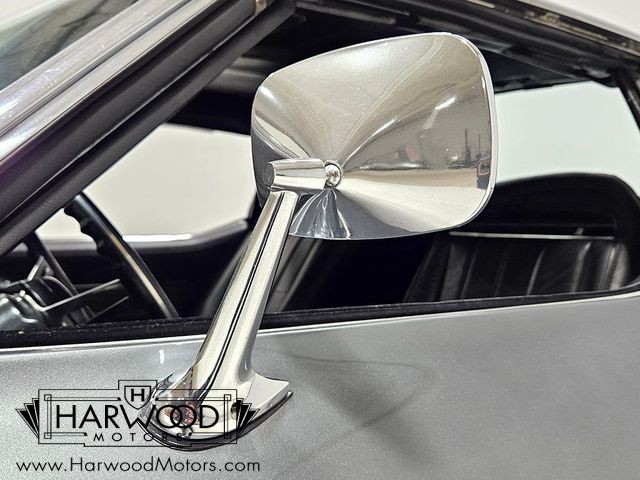 Chevrolet-Corvette-1971-Coupe-27