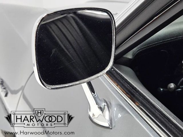 Chevrolet-Corvette-1971-Coupe-28