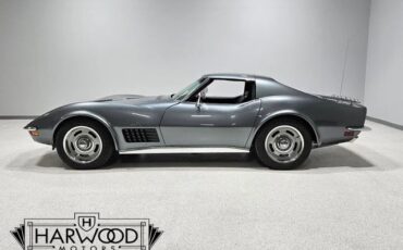 Chevrolet-Corvette-1971-Coupe-3